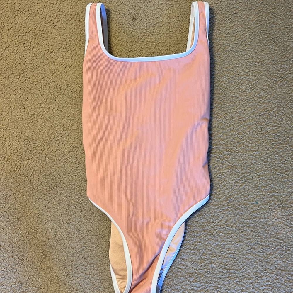 Lain snow one piece bathing suit